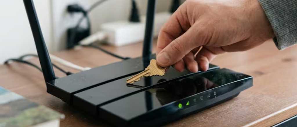 El truco de la llave para mejorar el Wi-Fi en casa: ¿funciona de verdad?