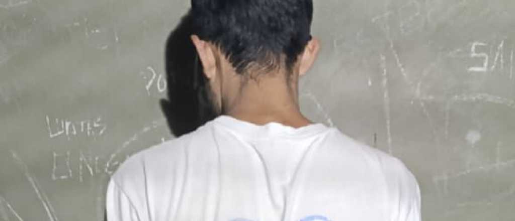 Dos detenidos, un arma y una moto secuestradas en Maip&uacute;