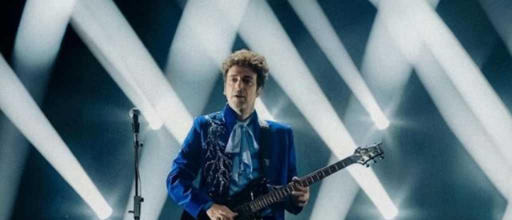 Videos: gracias a un holograma de Cerati con IA, volvi&oacute; Soda Stereo