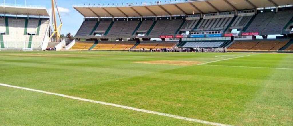 La desagradable raz&oacute;n del cuadrado de c&eacute;sped amarillo del Kempes