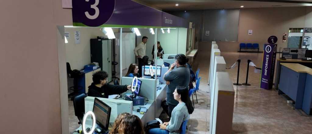 El Registro Civil sum&oacute; atenci&oacute;n los fines de semana y feriados en Godoy Cruz
