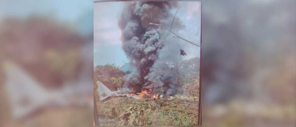 Videos: cay&oacute; un avi&oacute;n militar en Colombia hay ocho muertos y 83 heridos