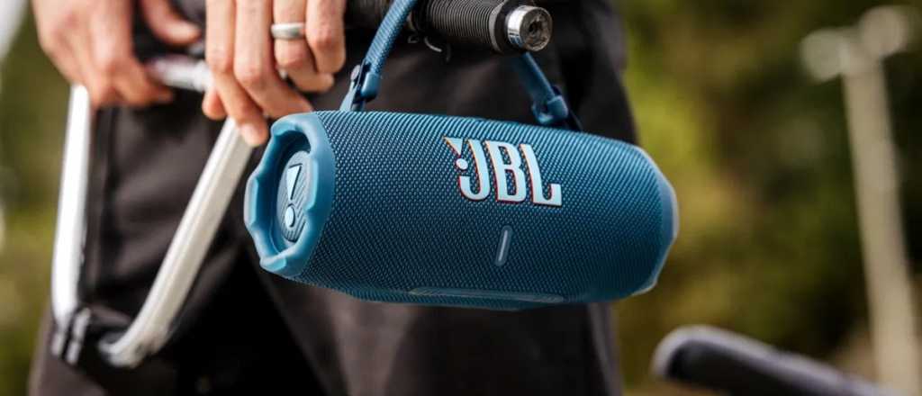 Robaron un parlante valuado en un millón de pesos de una bomba de nafta de Junín