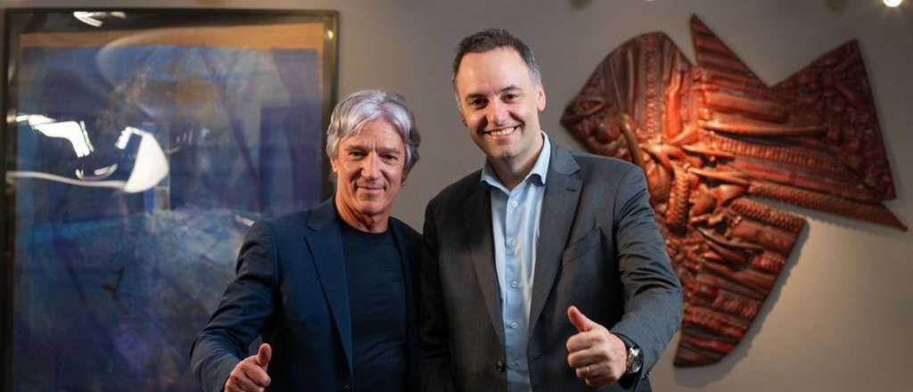 Piden investigar si Adorni realiz&oacute; m&aacute;s viajes con Grand&iacute;o en vuelos privados