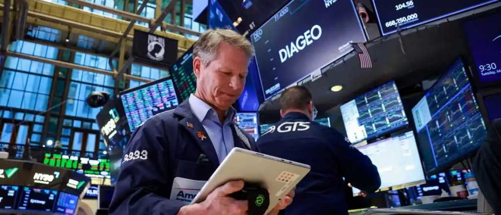 El fallo sacudi&oacute; los mercados: YPF sube y Burford Capital, en ca&iacute;da libre