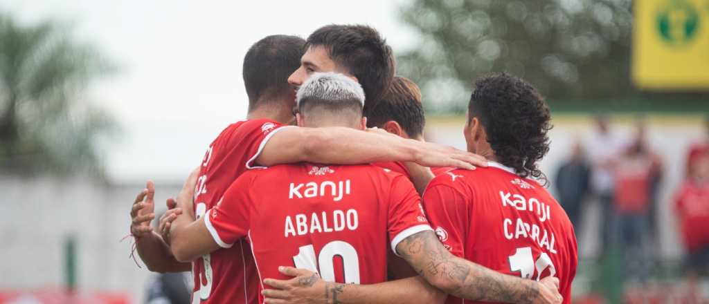 El Rojo venció a Atenas de Río Cuarto en su debut