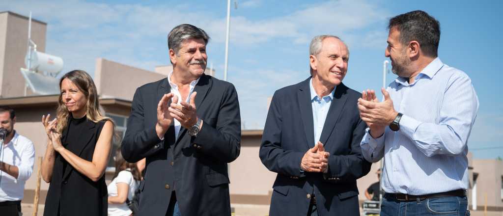 In rhoncus, elit non interdum dapibus, leo libero congue mauris