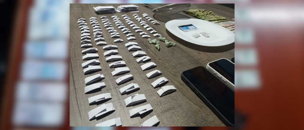 Cuatro detenidos en Guaymallén con 130 dosis de droga y casi 2 millones