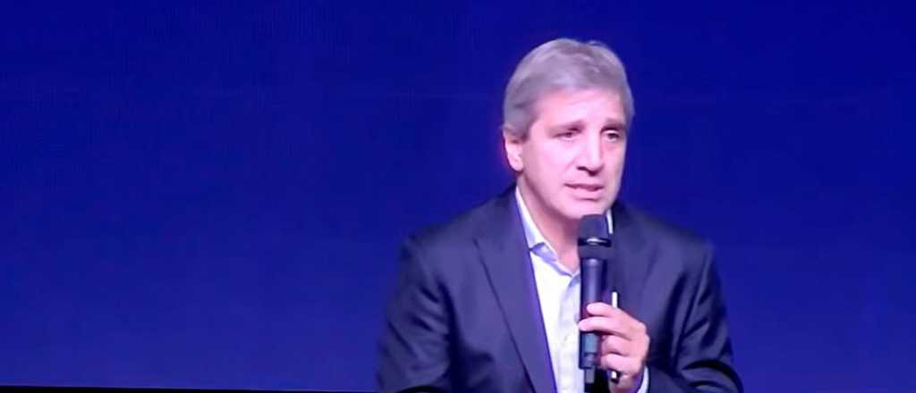 Caputo dijo que la inflaci&oacute;n subir&iacute;a en marzo: "No nos vamos a desviar del rumbo"