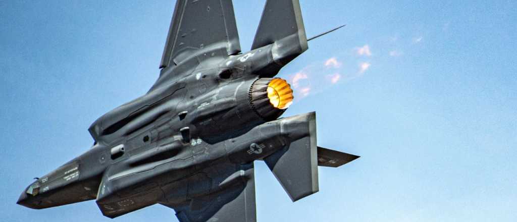 Ir&aacute;n derrib&oacute; un avi&oacute;n F35 estadounidense y buscan a su piloto