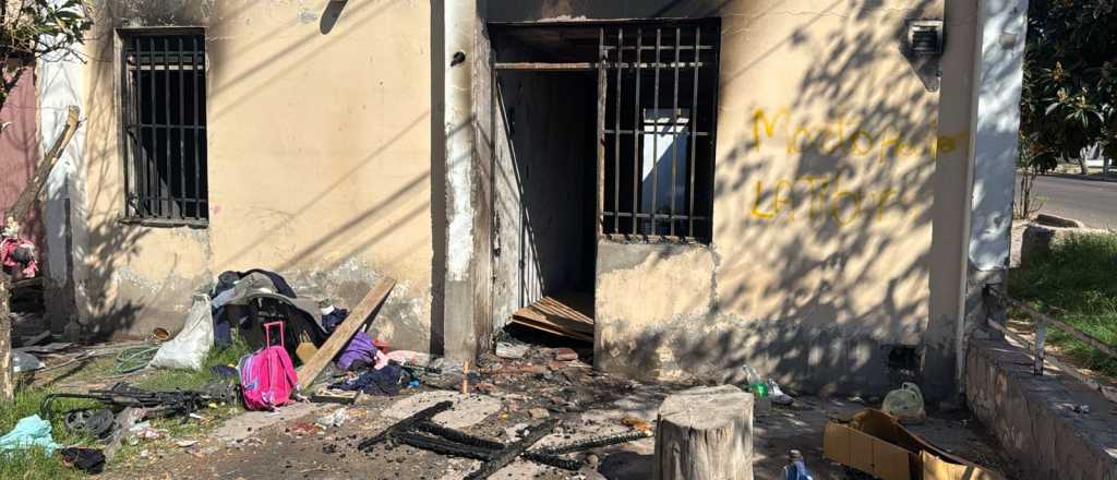 Destrucción total de una vivienda en Las Heras por un incendio