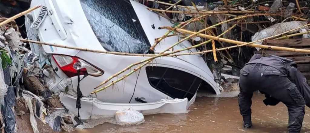 Murió una pareja que volvía de un casamiento, en medio del temporal en Tucumán