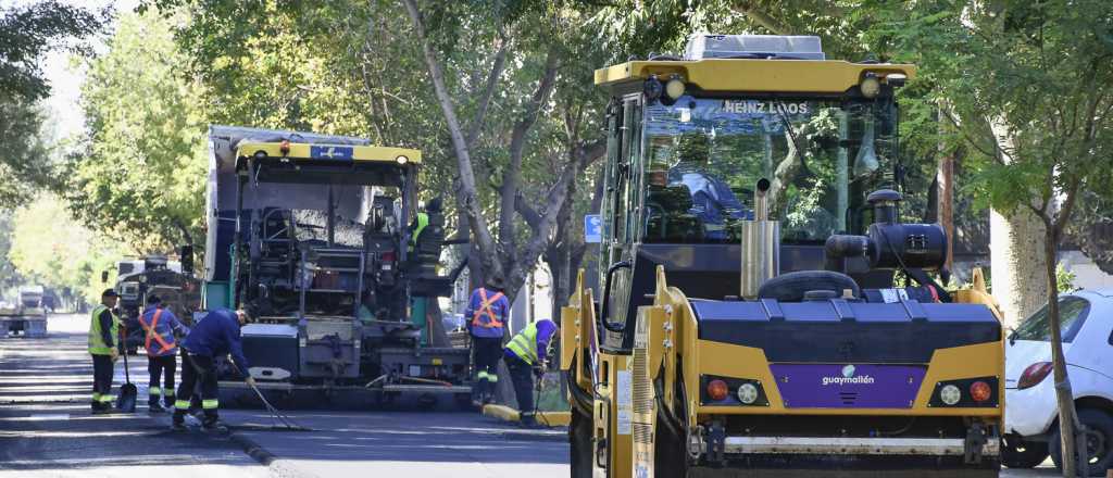 Guaymall&eacute;n renueva otro tramo de calzada sobre Lateral Sur de Acceso Este