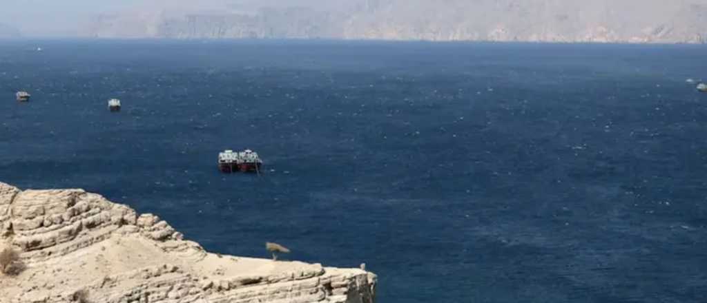 Irán vuelve a bloquear el estrecho de Ormuz pese a la tregua con EEUU