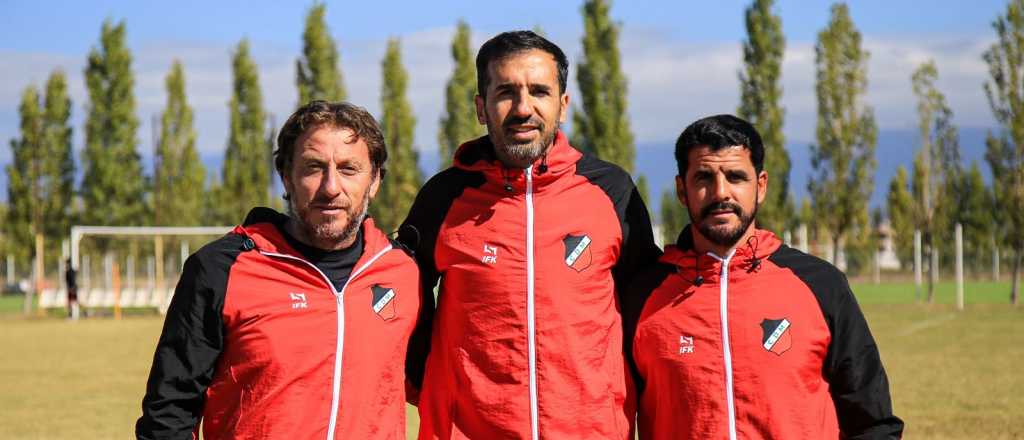 Mariano Echeverría dirigió su primera práctica en Maipú