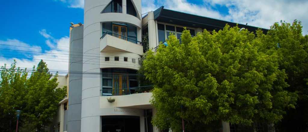 Por falta de pago, cortaron la luz en la Municipalidad de Malarg&uuml;e