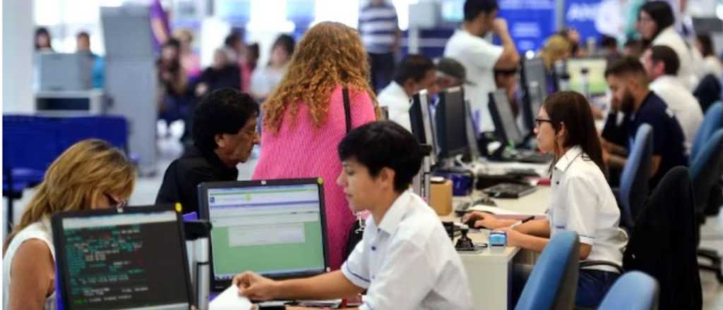 ANSES arranca con los pagos de abril: qui&eacute;nes cobran este viernes 10