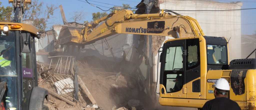 Guaymallén demolió un búnker narco