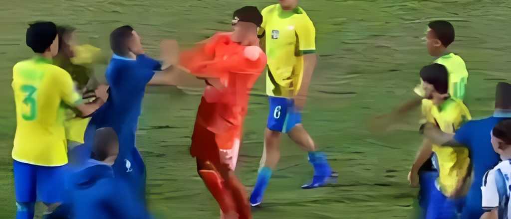 Esc&aacute;ndalo en la Sub 17: Brasil gole&oacute; a Argentina y hubo pelea al final
