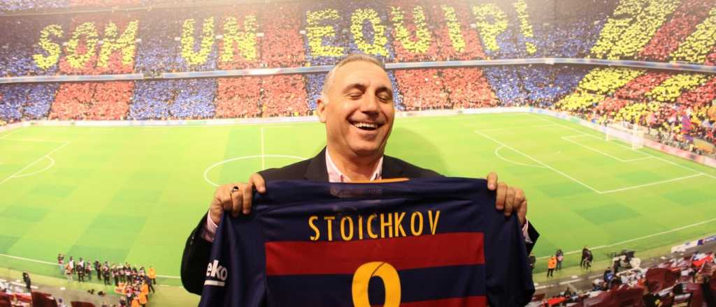 Una gloria del fútbol mundial, escrachado por asesino de animales