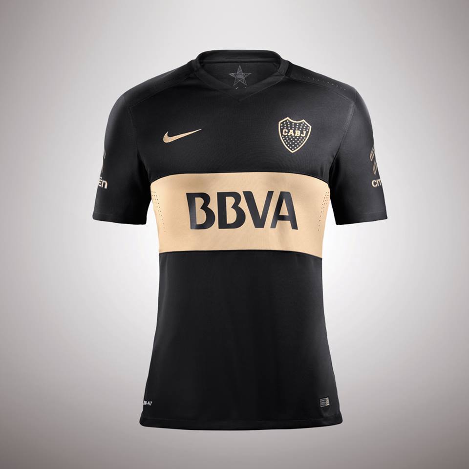 Boca presentó una camiseta negra y dorada Mendoza Post