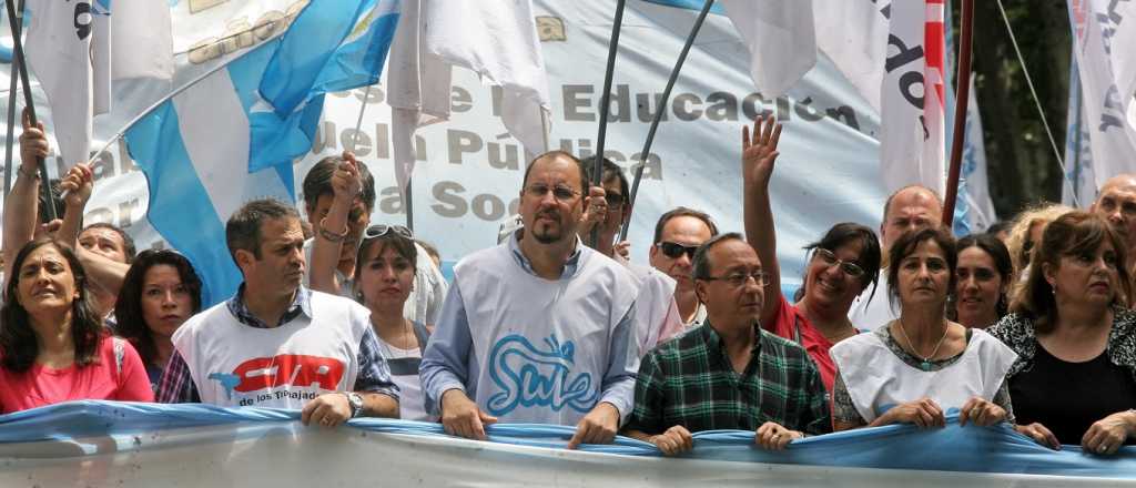 Docentes tuvieron a&ntilde;os de licencia gremial, y reclaman vacaciones