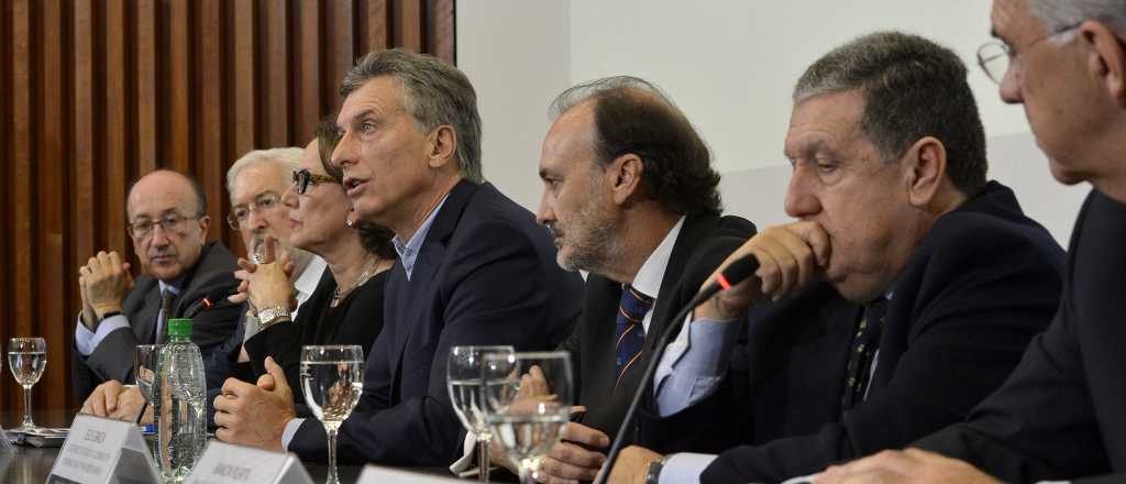 Plan: Primer empleo para j&oacute;venes de 18 a 24 a&ntilde;os