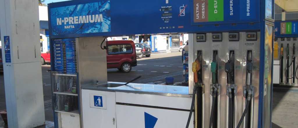 La previa al paro: denunció aprietes de los expendedores de nafta