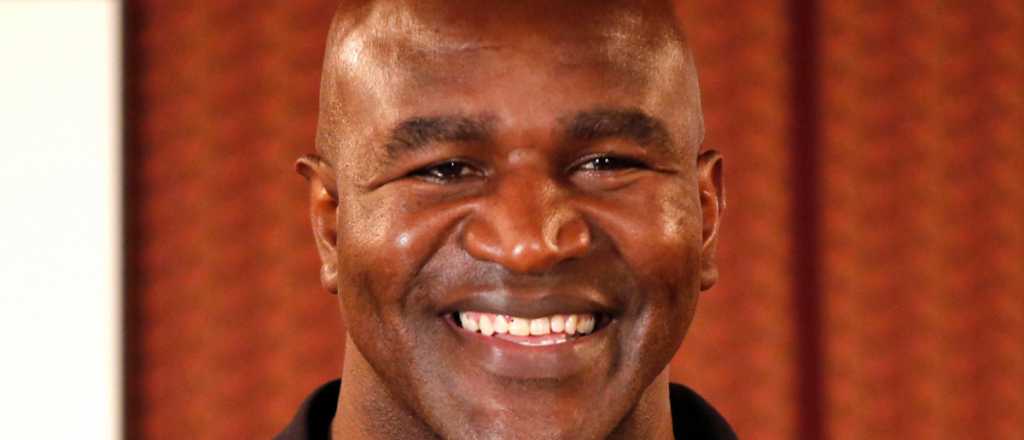 ¿Tendrá "oreja" para la música?: Holyfield estará en Bailando 2016