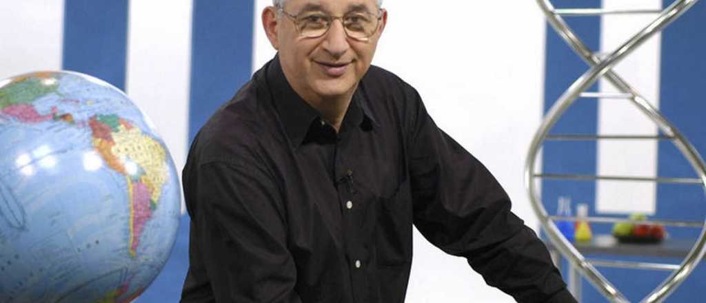 Desconocimiento en video: el nuevo papel&oacute;n de Adri&aacute;n Paenza