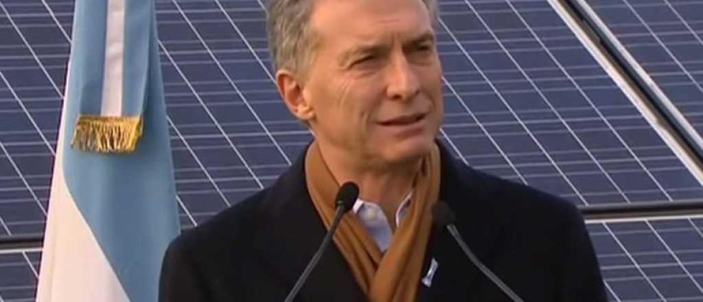 Crisis energética: Macri pidió llenar la Patagonia de molinos de viento