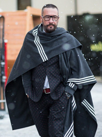 Ponchos, ruanas y bufandones, la nueva moda para hombres - Mendoza Post