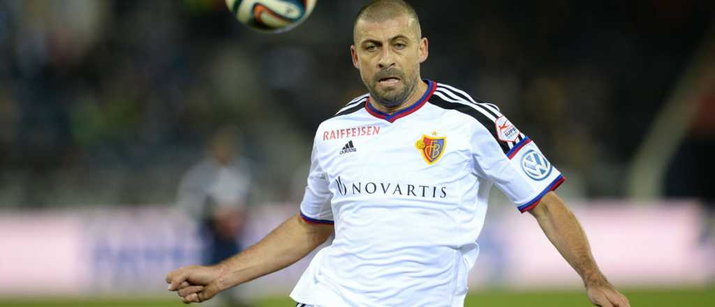 Con 19 títulos en 20 años se retiró Walter Samuel