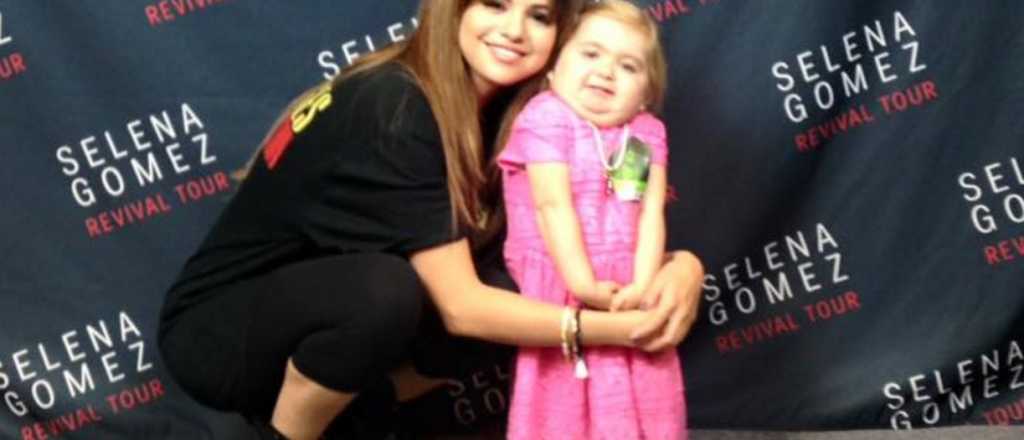 Selena Gómez bailó con su pequeña fan... que es un meme