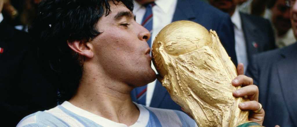 El "palo" de Maradona en Instagram: "La 10 va a ser siempre mía"