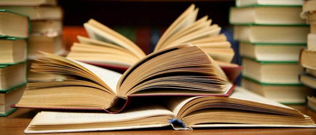 La historia del joven de 20 años que se recibió de abogado en 26 meses