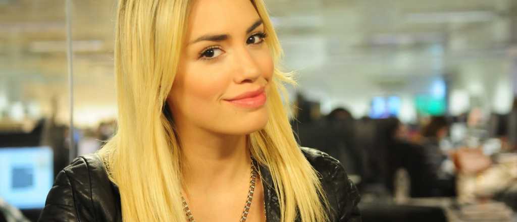 La selfie de Lali Esp&oacute;sito para mostrar su infartante escote