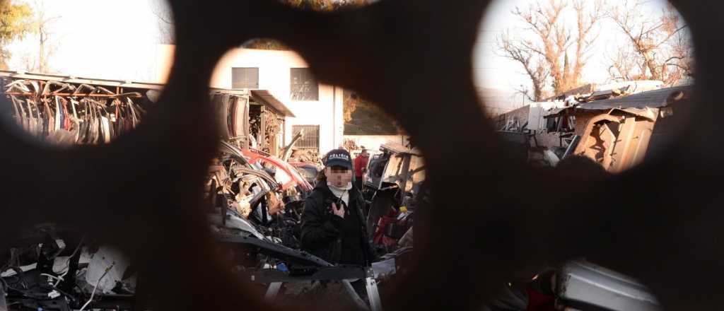 Hallaron autos robados en un desarmadero clandestino en San Martín