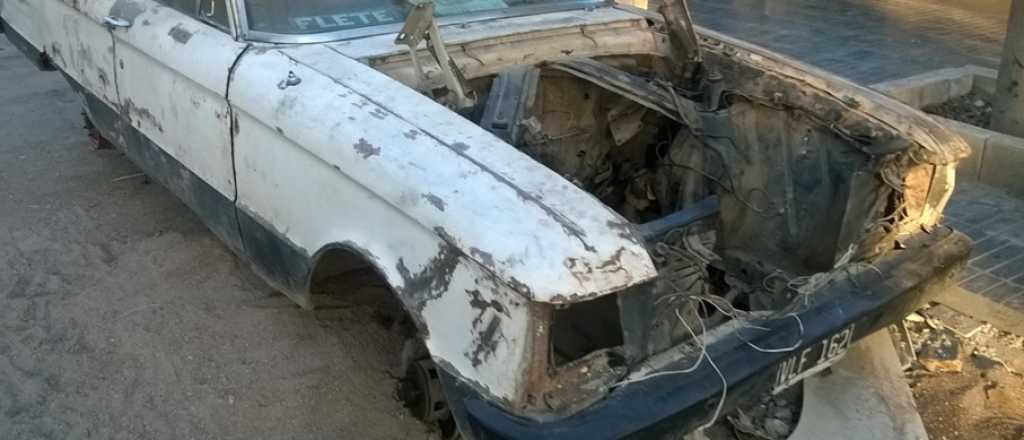 Las Heras, tierra de autos... abandonados