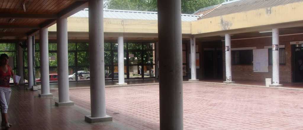 Las Heras: la buscaban porque faltaba y sus docentes la encontraron muerta