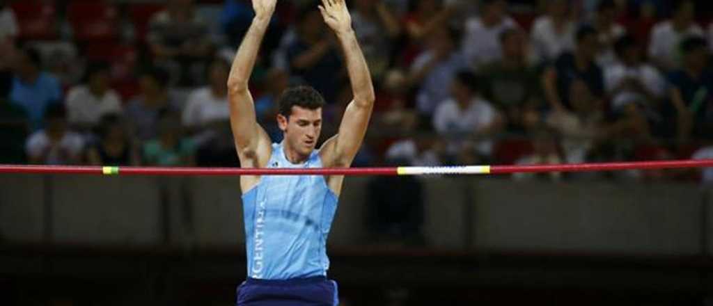 Hist&oacute;rico: Chiaraviglio a la final del salto con garrocha