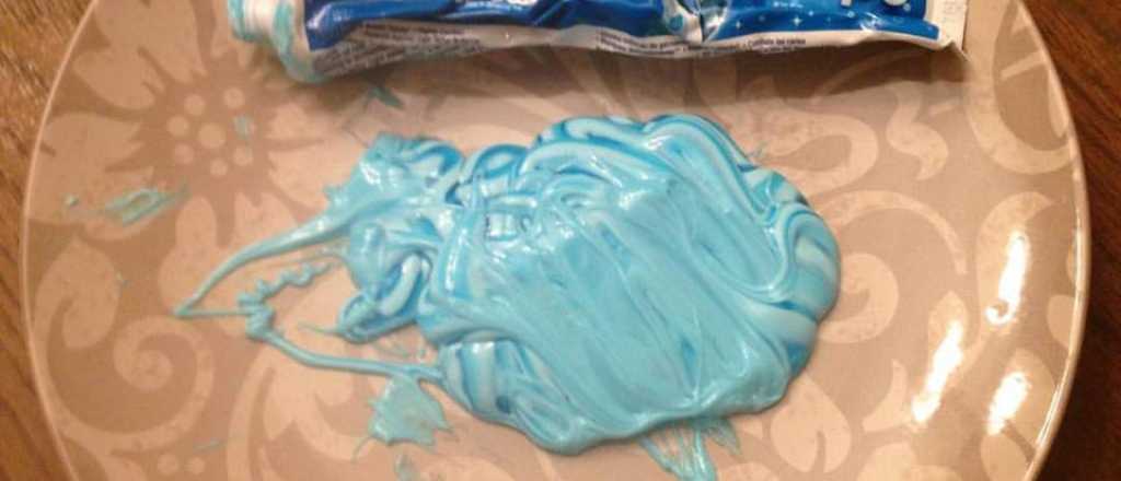 Esta madre le ense&ntilde;&oacute; a su hija a no hacer bullying con pasta de dientes