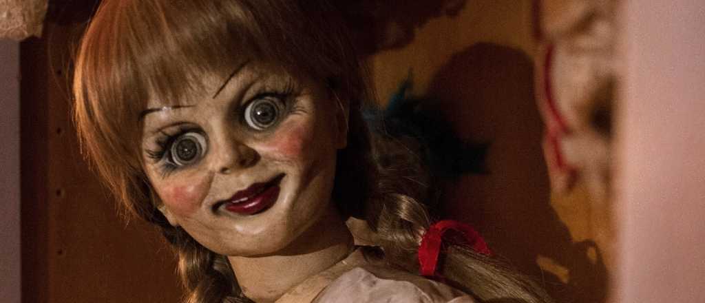 No leas esta nota sin compa&ntilde;&iacute;a: "Cinco historias de mu&ntilde;ecas pose&iacute;das"