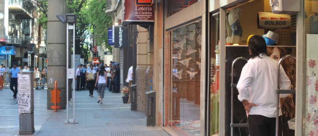 En Córdoba, los comerciantes comienzan "a notar más movimiento" en las ventas