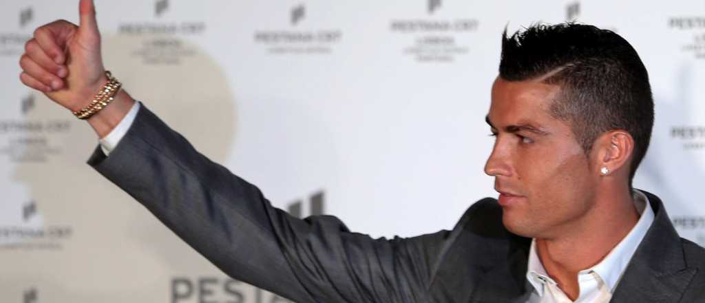 Cristiano Ronaldo pos&oacute; desnudo para una producci&oacute;n de fotos 