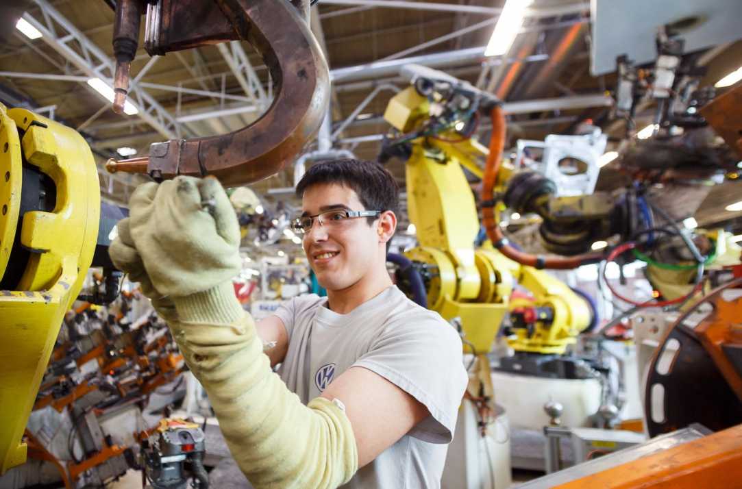 Para la Unión Industrial Argentina, la actividad fabril en 2016 se