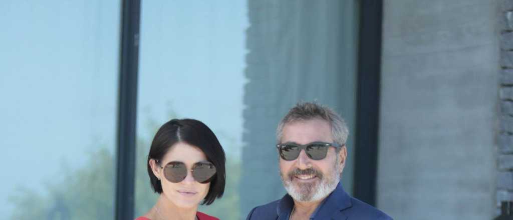 Pamela David y sus dos hijos en la portada de revista Gente