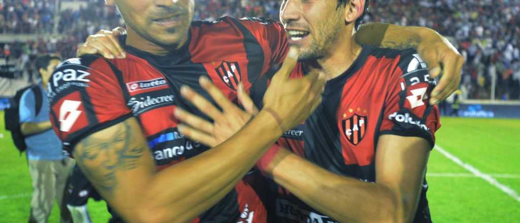 Patronato tumb&oacute; a River