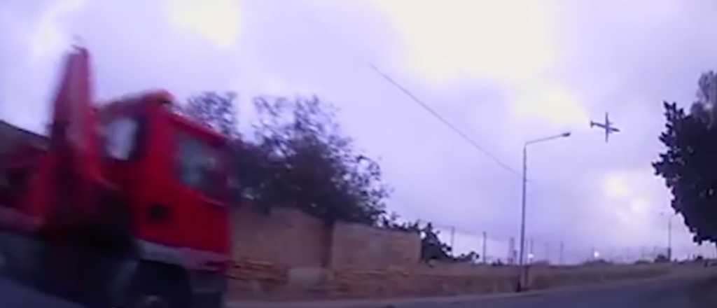 Video: una avioneta se estrelló e incendió en Malta