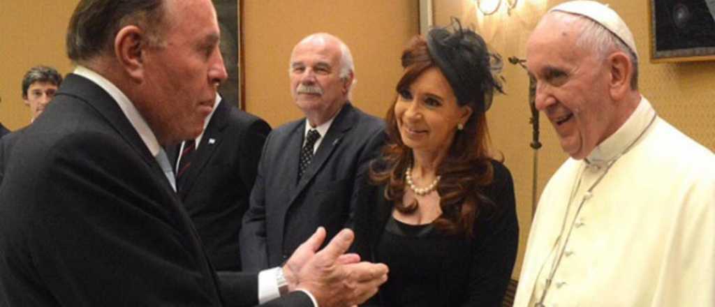 Ex profesor del Papa: "Las PASO las gan&oacute; Francisco y los Montoneros del 70"